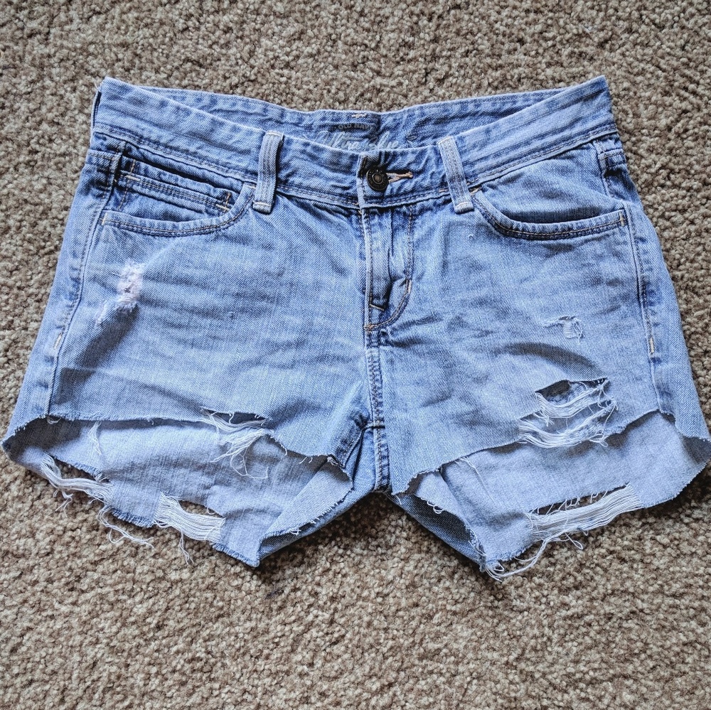 BOGO Old Navy Ultra Blue distressed jean shorts